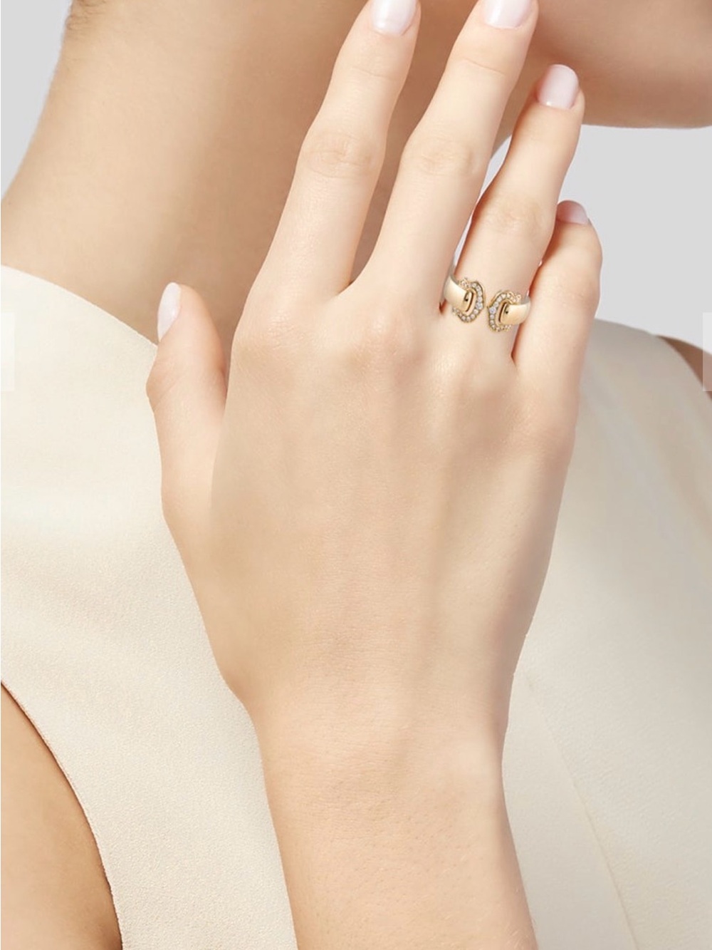 Cartier 750 Boucluse Gold & Diamond Band ring size 6.25 with Engraved Logo - Picture 6 of 6